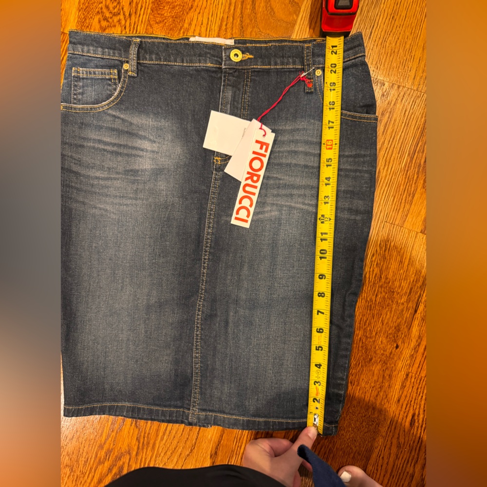 NWT Fiorucci- dead stock- Size 46/32 Denim pencil skirt midi - Picture 4 of 6